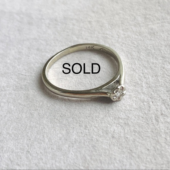 14k solid white gold Diamond ring - Picture 1 of 4